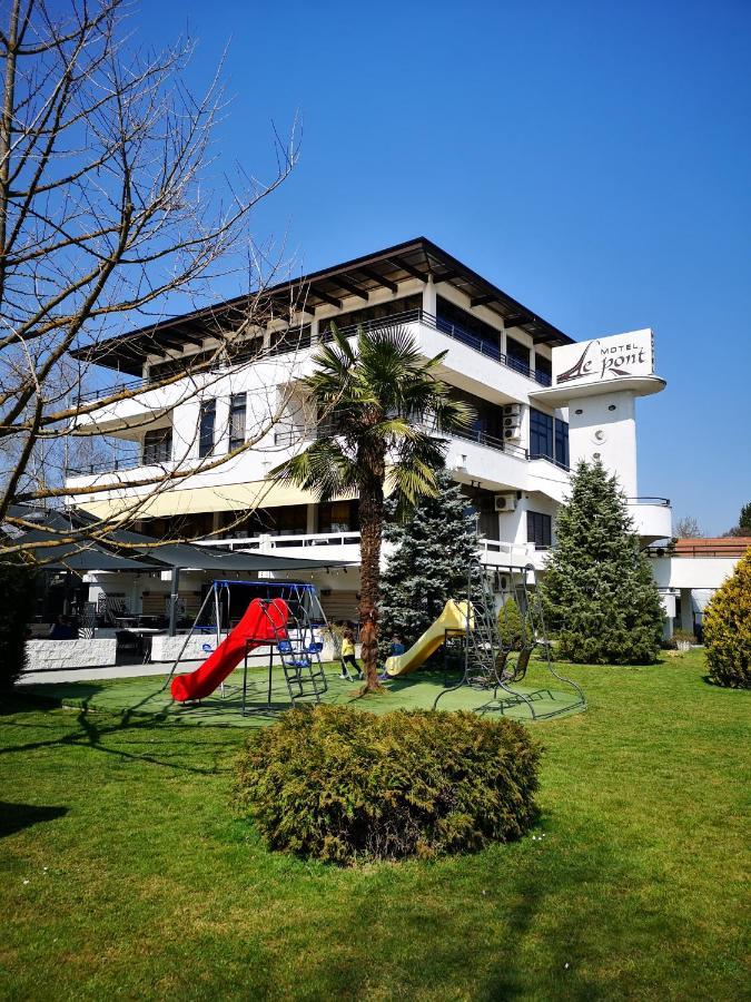 Hotel Le Pont Prijedor Buitenkant foto