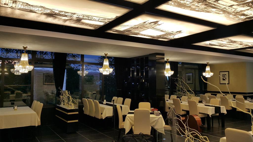 Hotel Le Pont Prijedor Buitenkant foto