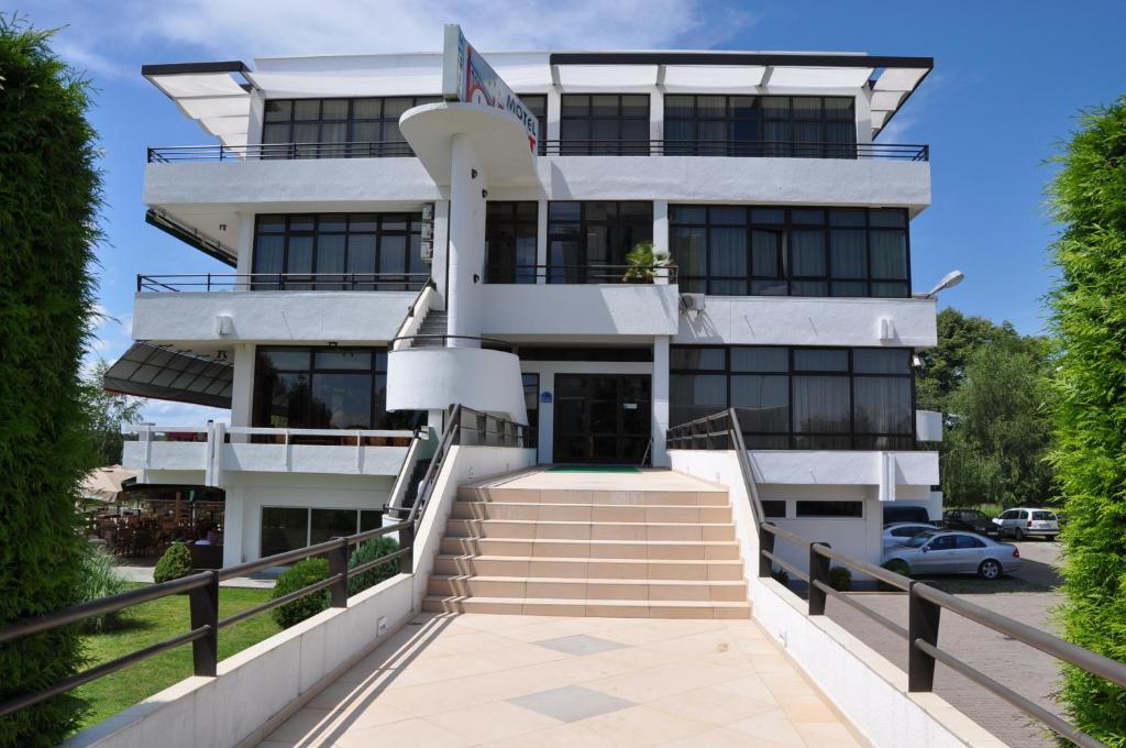 Hotel Le Pont Prijedor Buitenkant foto