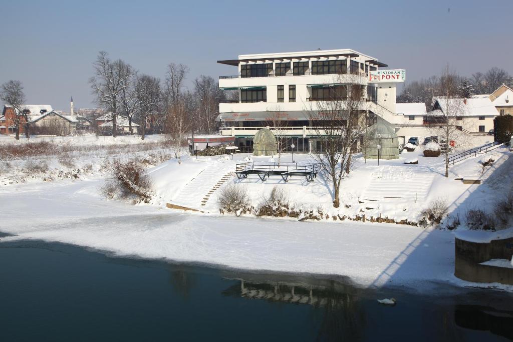 Hotel Le Pont Prijedor Buitenkant foto